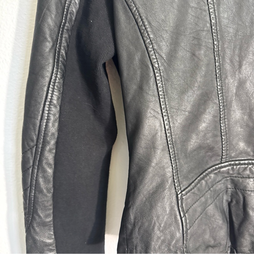 Superdry Black Leather Motorcycle Jacket Fitted Tailored - Picture 5 of 11